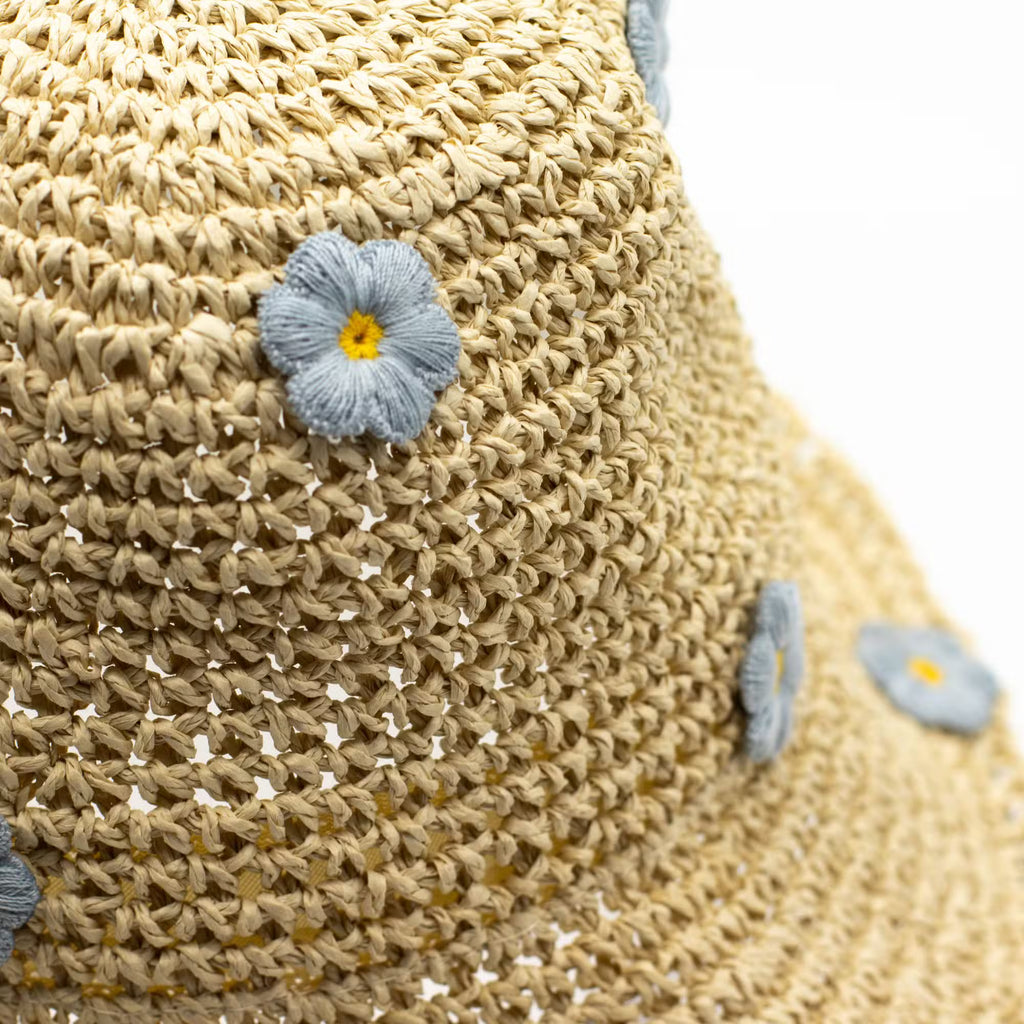 nomad-sari-floppy-straw-sun-hat-beige-blue-flowers