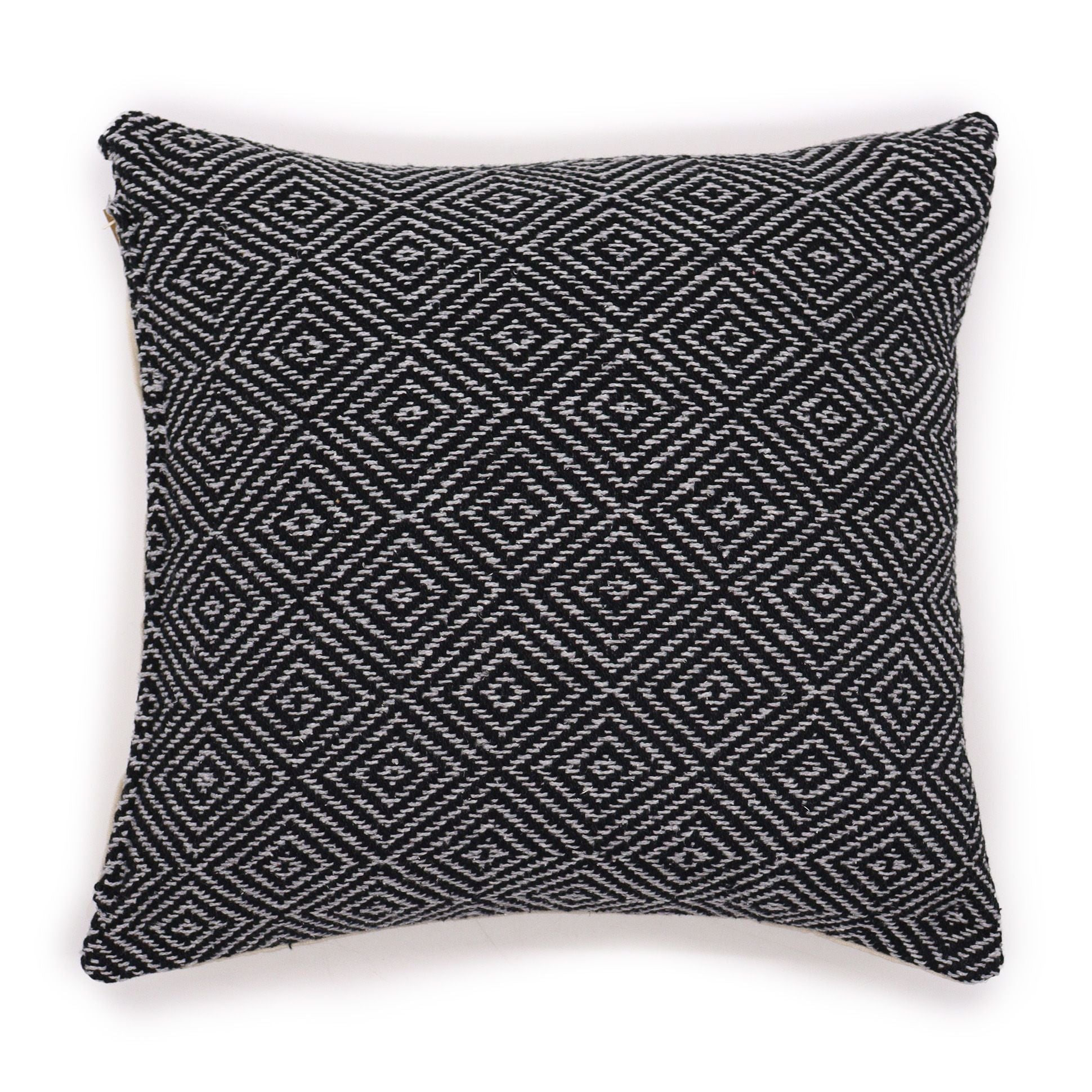 classic-cushion-cover-maze-black-40x40cm716