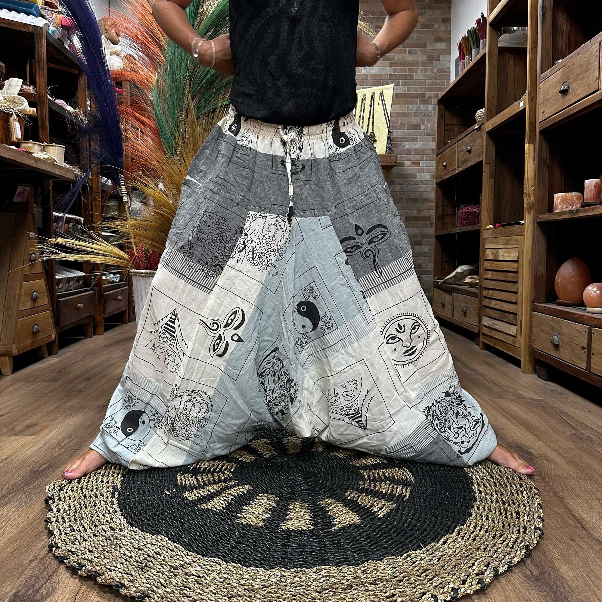 yoga-and-festival-pants-aladdin-himalayan-print-on-grey778