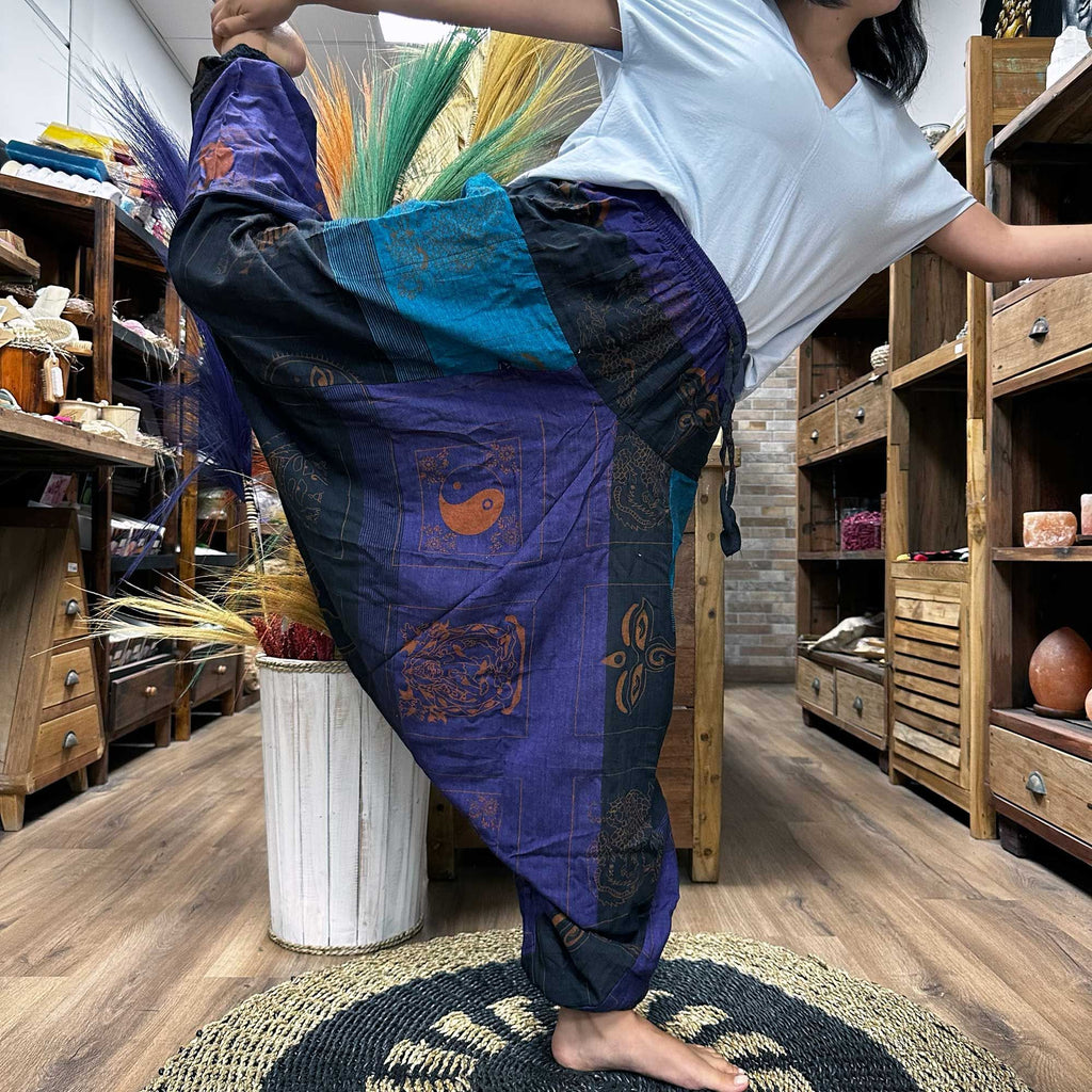yoga-and-festival-pants-aladdin-himalayan-print-on-purple777