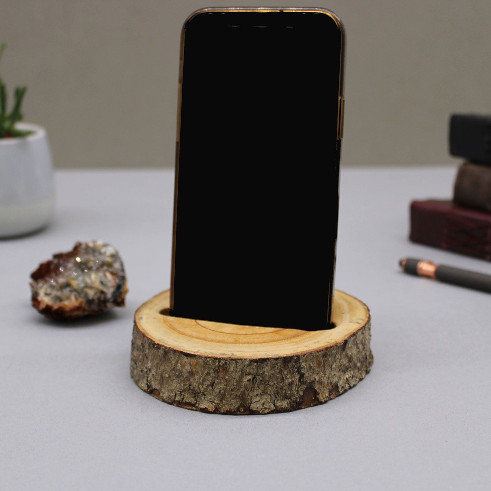 small-log-phone-holder-slot-natural639