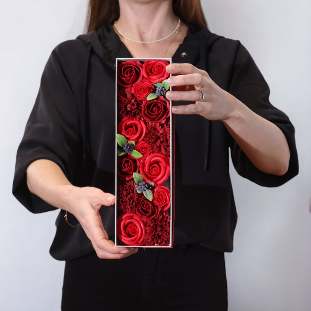long-box-classic-red-roses768