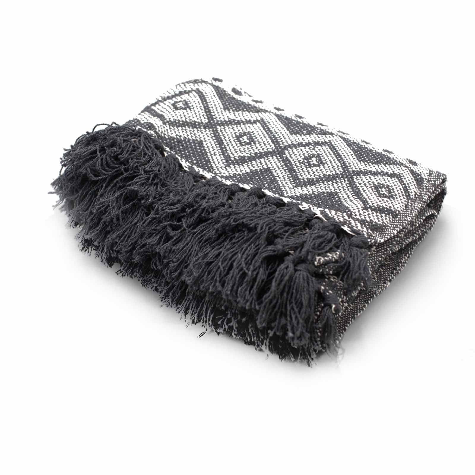 boho-comfort-throws-grey-geometric740
