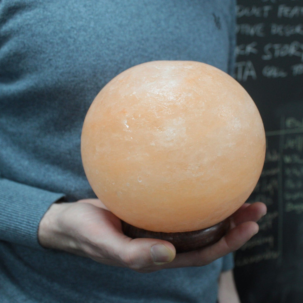 salt-lamp-ball-big-wooden-base431