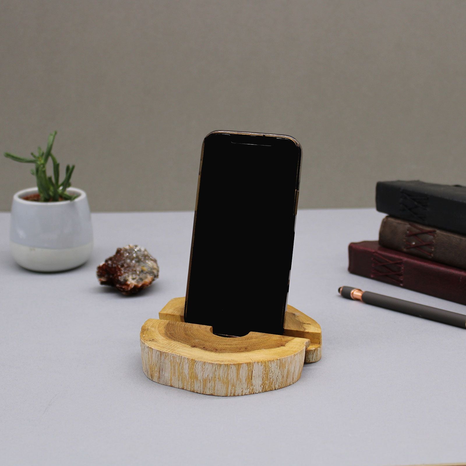 lrg-gamal-wood-phone-holder-whitewash405