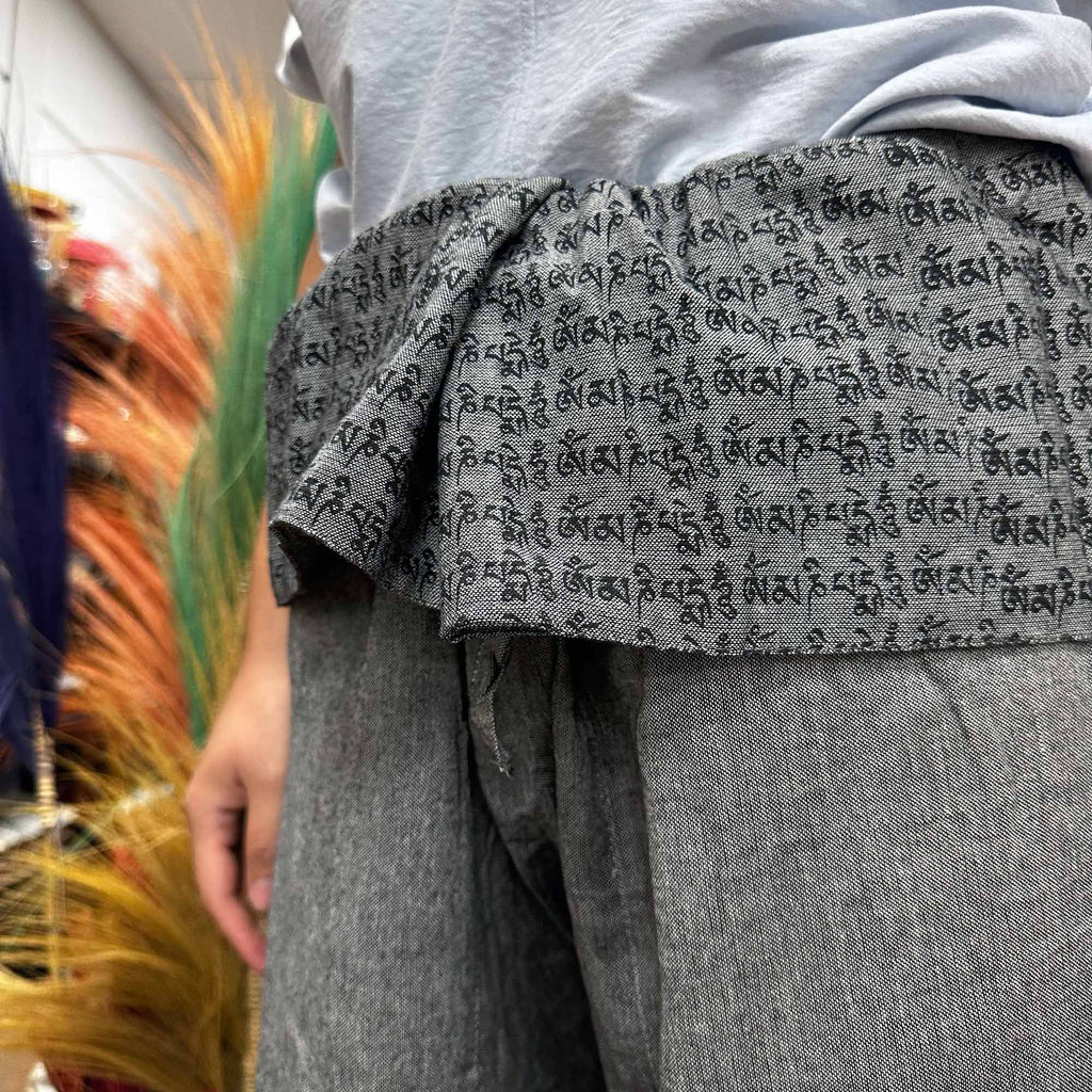 yoga-and-festival-pants-thai-fisherman-mandala-mantra-on-grey774