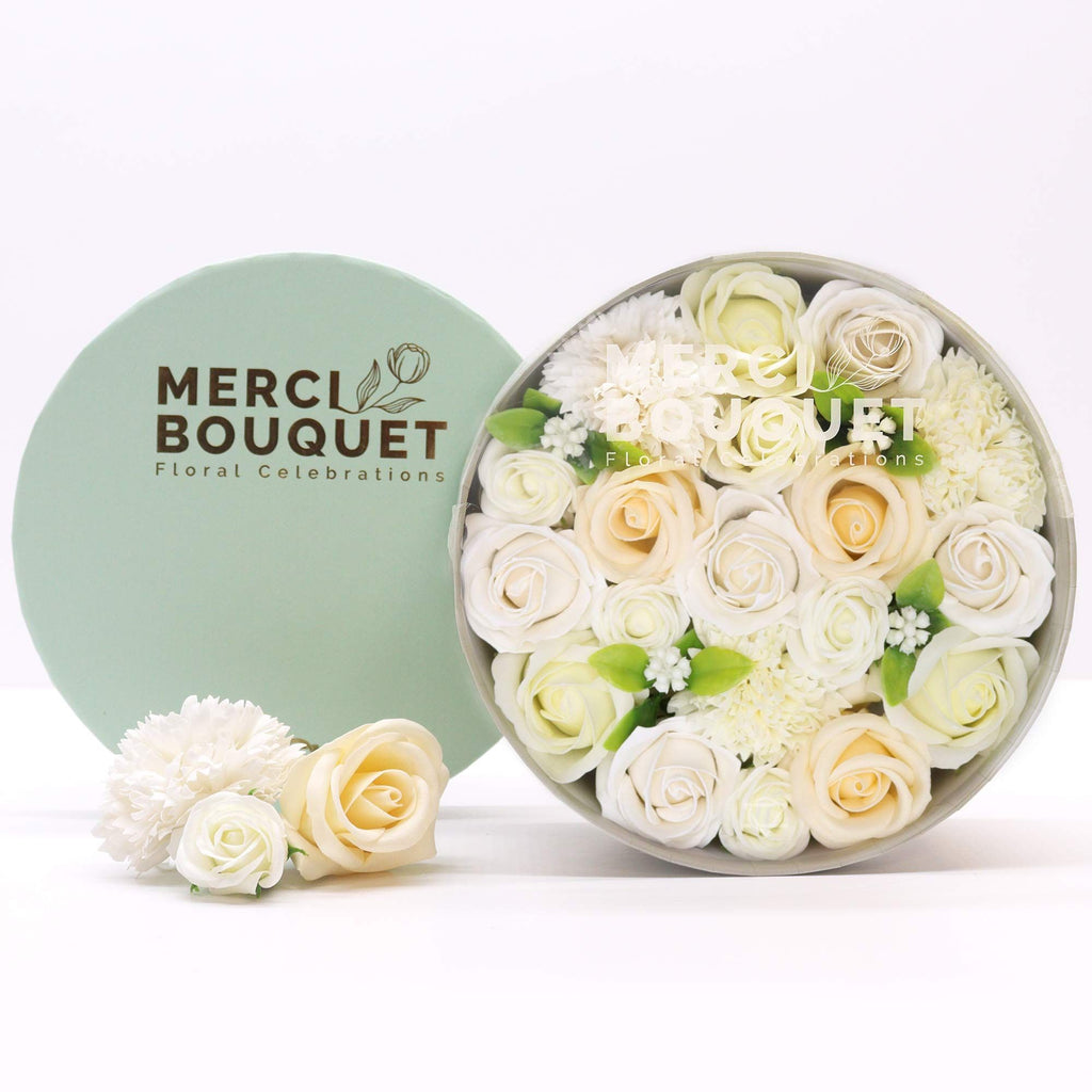 round-box-wedding-blessings-white-ivory755