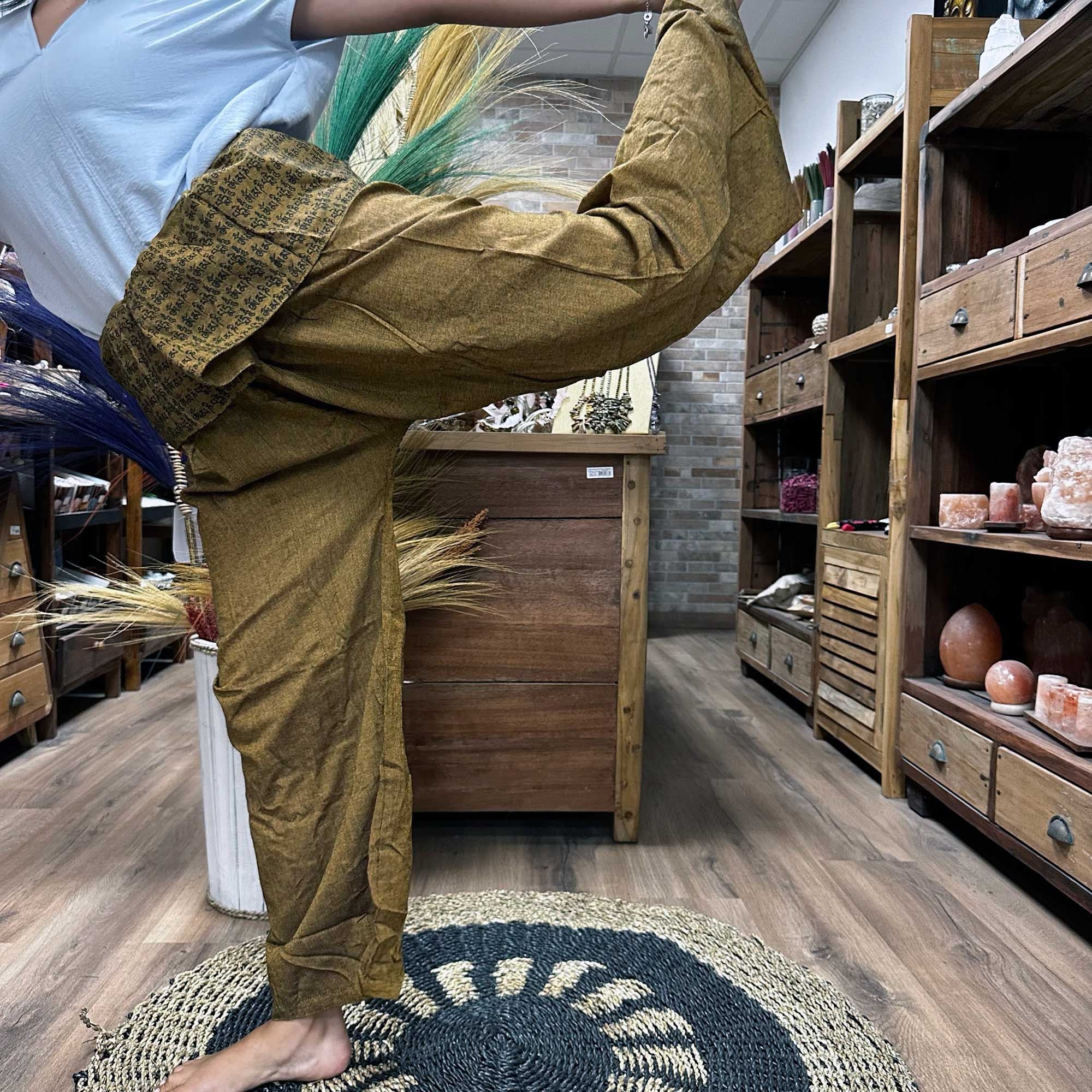 yoga-and-festival-pants-thai-fisherman-mandala-mantra-on-orange770