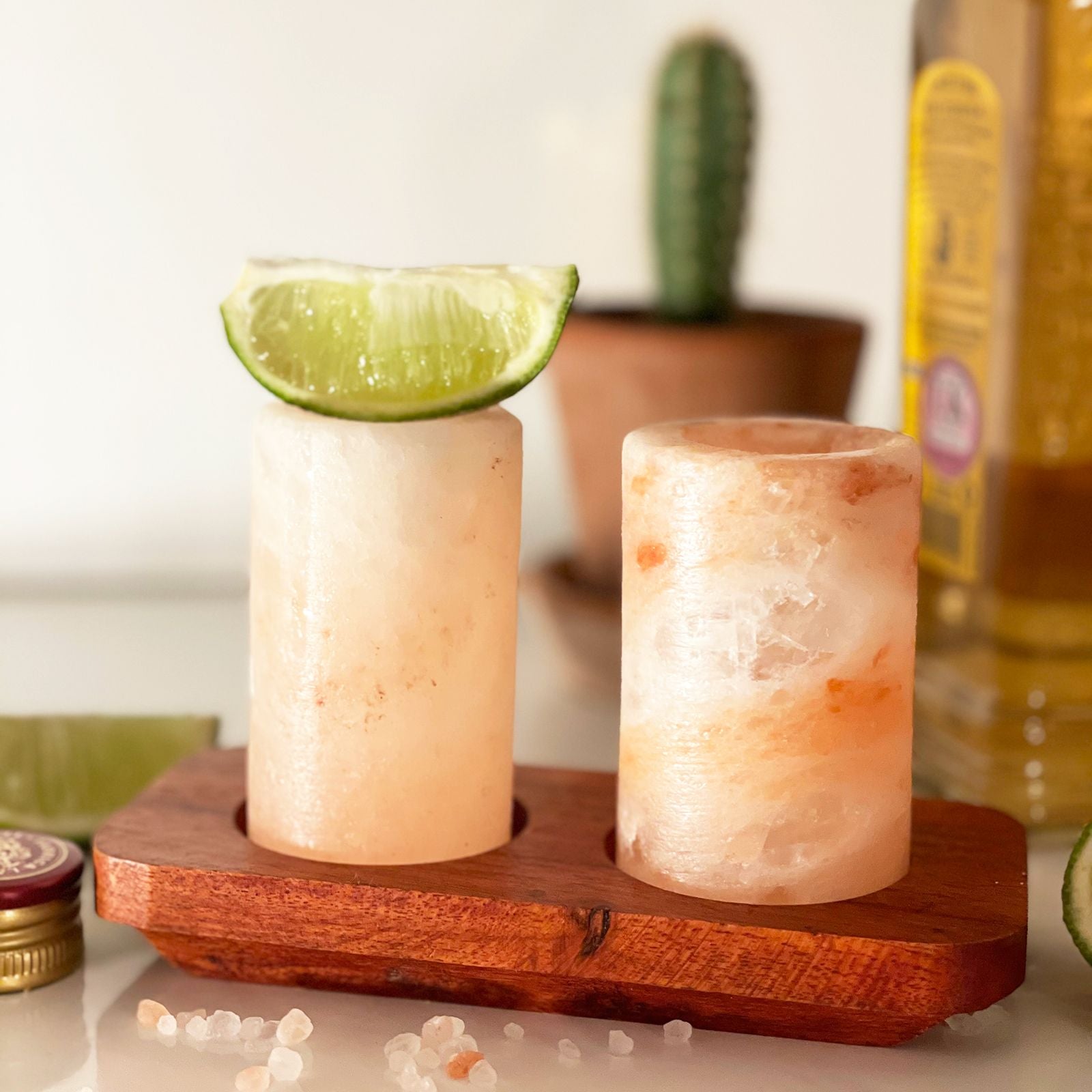 set-of-4-himalayan-salt-shot-glasses-wood-serving-stand307