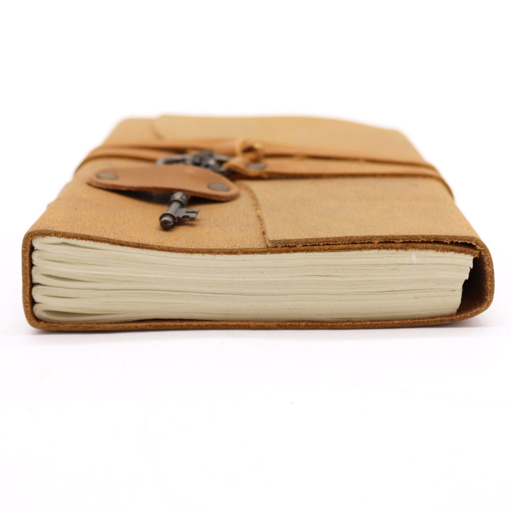oiled-tan-leather-key-200-pages-13x18cm686