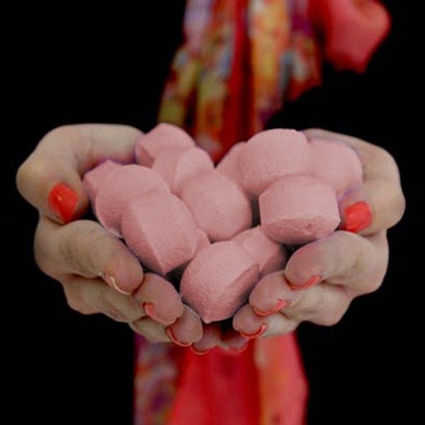13kg-box-of-chill-pills-mini-bath-bombs-passion-fruit340