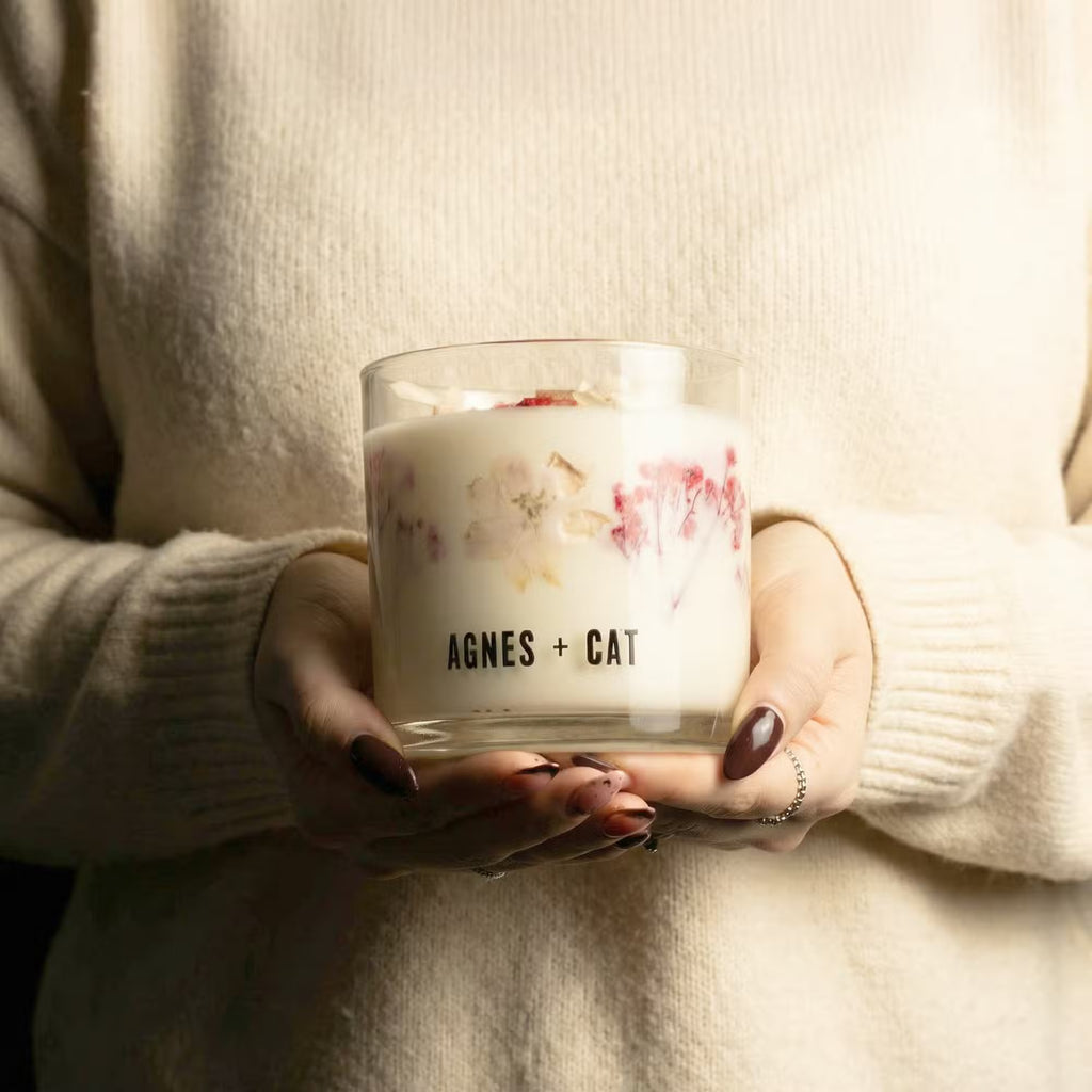 1x-agnes-cat-botanical-soy-wax-candle-roses-of-sawrey